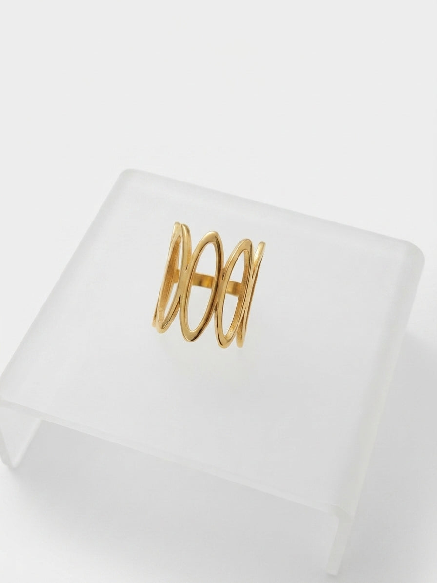 Anillo Dorado Moderno
